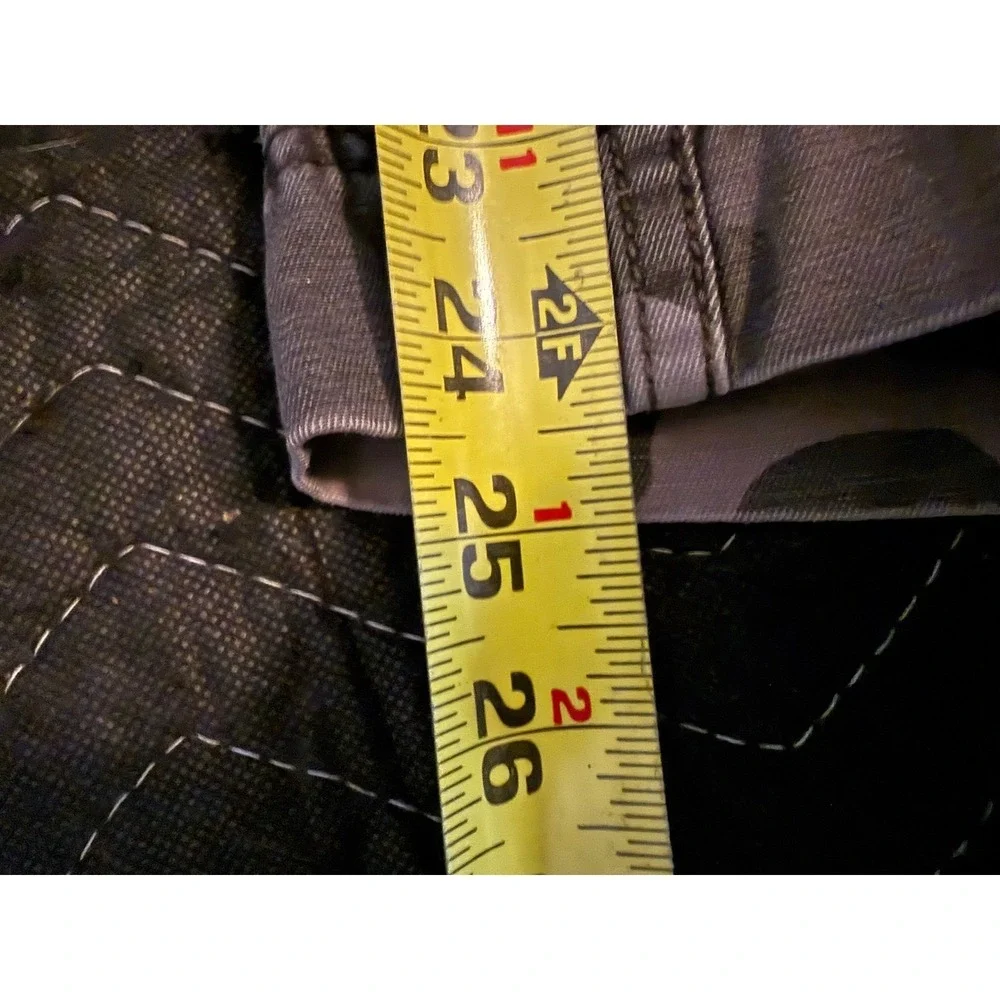 Levi's Red Tab Cargo Shorts Mens W40 Grey Camo Y2K Cotton Utility
